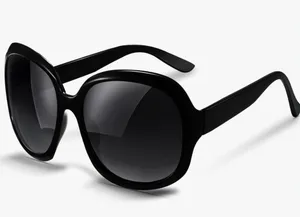 Black Oversized Women's Sunglasses - Polarized UV Protection thumbnail 1