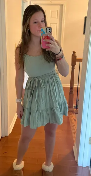 Dress thumbnail 1