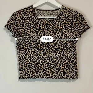 American Eagle Women’s Cheetah Print Crop Top Brown Size Small EUC thumbnail 4