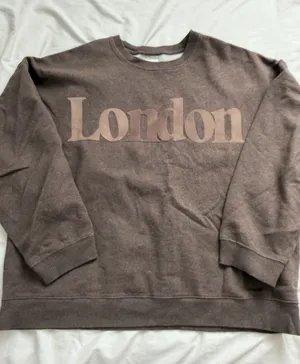 American Eagle London Crewneck thumbnail 1