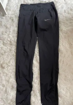 Nike black leggings thumbnail 1