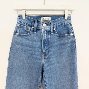 Madewell Perfect Vintage Straight Jeans 23 Earlwood Quiet Luxury Cottagecore 90s thumbnail 4