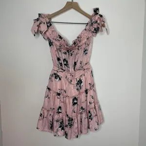 Misa Los Angeles Laiyin Floral Mini Dress Pink Womens Summer Off The Shoulder XS thumbnail 3