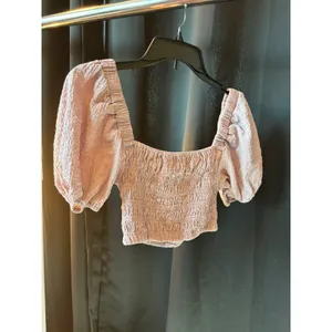 Urban Outfitters Smocked Puff Sleeve Crop Top Lavender Purple Square Neck Small thumbnail 2