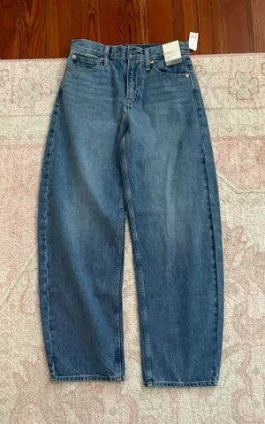 Gap Barrel Jeans  thumbnail 1