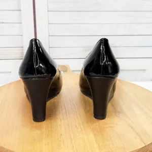 Lilly Pulitzer Patent Leather Peep Toe Wedge‎ Heels Black 36.5 US 6 thumbnail 7