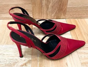 Vintage ESCADA Red Satin Embellished Pointy Toe Sling Back High Heels Pump 37 thumbnail 4