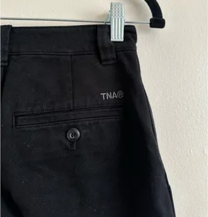 Aritzia TNA Black Troop Cargo Pants — Utility Cargo Trousers size 00 thumbnail 7