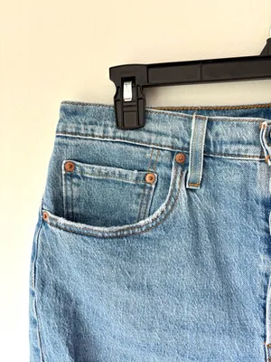 Levi’s 501 Jean Shorts Light Wash Denim Button Fly Distressed High Waist thumbnail 4