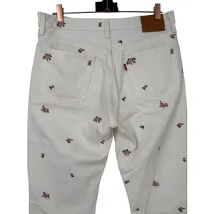 Anthropologie Women's Levis 501 Floral Embroidered Jeans White Size 29 Feminine thumbnail 9
