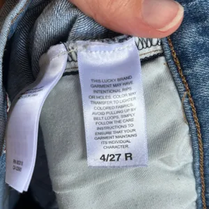 Lucky Brand Women's Sweet Mid Rise Straight Jeans Light Wash Size 4/27R thumbnail 10