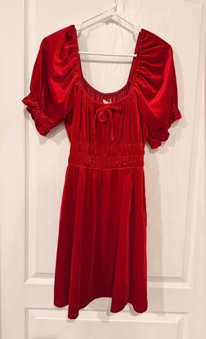 New Cooper Key Red Velvet Puff Sleeve Midi Dress thumbnail 1
