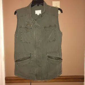 Sleeveless Utility Vest Army Green Small petite thumbnail 2