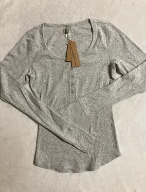 SKIMS Cotton Rib Scoop Neck Henley XS thumbnail 2