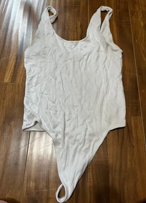 Aritzia Babaton Ribbed Bodysuit thumbnail 1