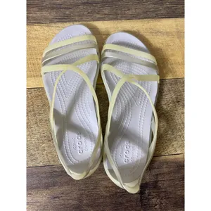 Crocs Sandals Womens 4 Isabella Pale Yellow Gold Strappy Slip On‎ Gladiator thumbnail 4