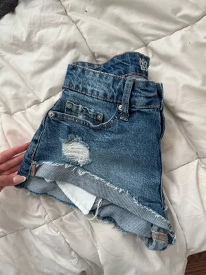 No Boundaries Dark blue ripped blue jean shorts thumbnail 4