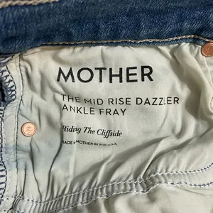 NWT MOTHER Denim Mid Rise Dazzler Ankle Fray Jeans Riding Cliffside Size 29 thumbnail 11
