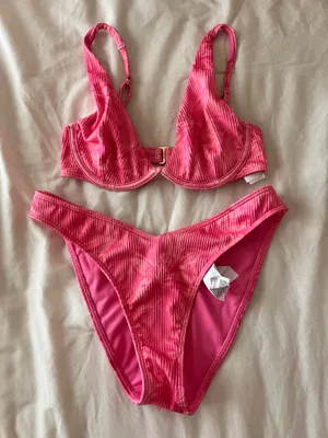 Hollister Bikini Set Pink thumbnail 1
