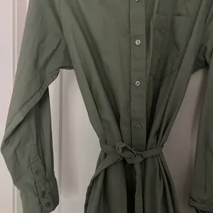 Abercrombie women’s belted dress thumbnail 6