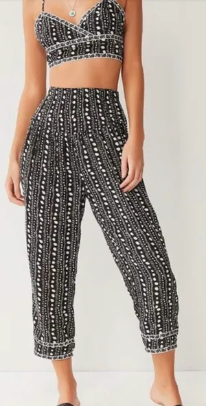 Cropped Pants thumbnail 1