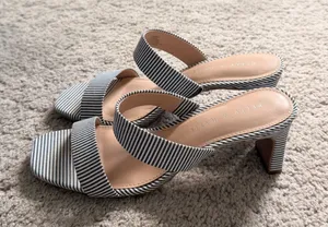 Kelly & Katie Heels thumbnail 1