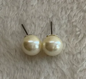 Faux Pearl post earrings Silver thumbnail 1