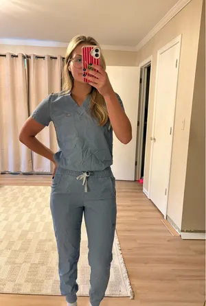 FIGS Scrubs Set Women’s thumbnail 1