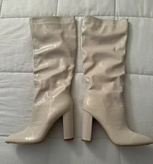 Cream Boots Tan Size 7 thumbnail 1