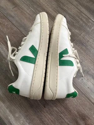 Veja Campo Leather Sneakers in White with Emerald Green size 5 thumbnail 9