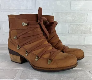 Merrell‎ Boots Womens 8 Brown Leather Strappy Lace Up Back Zip Outdoor Shiloh II thumbnail 1