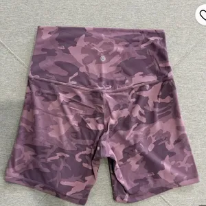 Lululemon Align Shorts 6" thumbnail 3