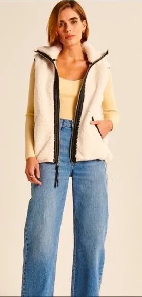 Abercrombie Cinched Cocoon Vest thumbnail 1