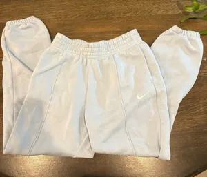Women’s Nike Sweatpants thumbnail 1
