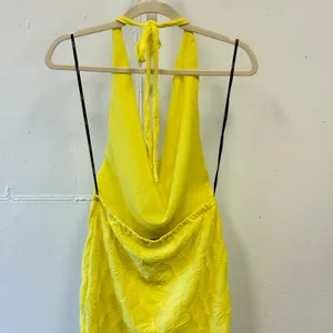 Forever 21 Yellow Textured Cowl Neck Halter Mini Dress Open Back Medium thumbnail 5