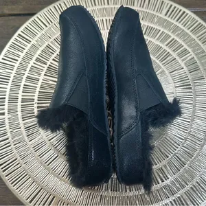 Sorel Go - Errand Run Women's Slippers Size 6 Black Leather & Faux‎ Fur EUC thumbnail 8