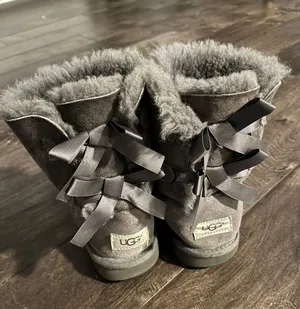 UGG boots thumbnail 2