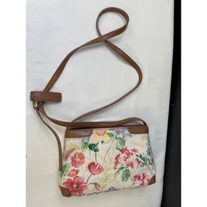 Relic Women's Floral Multi Watercolors Crossbody Bag/ Purse SKU 5903 thumbnail 6
