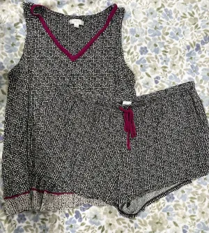 Secret Treasures BlacK & White With Pink Accent Pajama Set thumbnail 1
