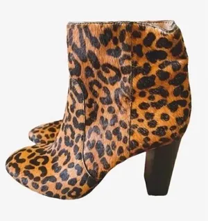 Banana Republic Trendy Cheetah Printed Block Heel Haircalf Leather Boots 6.5M thumbnail 1