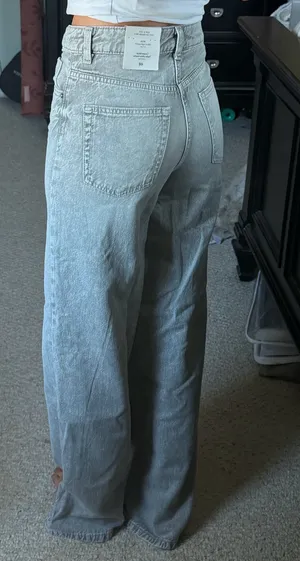 H&M Grey Jeans thumbnail 3