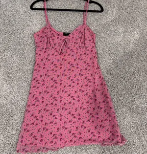 Urban outfitters thumbnail 1