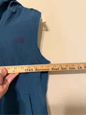 The North Face Teal Blue Hooded Women’s Vest XS thumbnail 9