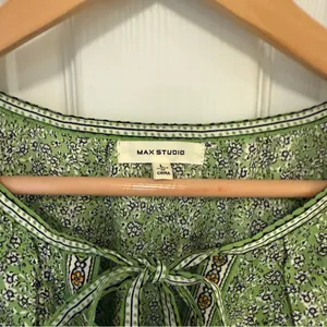 NWOT Max Studio Floral Tie Neck Butterfly Sleeve Blouse thumbnail 2