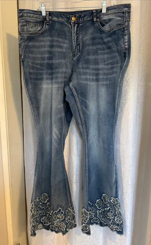 VENUS Embroidered Hem Flare Jeans - Blue SZ: 18 thumbnail 1