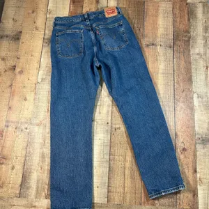 Levi's 501 Original Jeans Women's 31x30 Worn In Straight Button Fly Denim Pants thumbnail 8