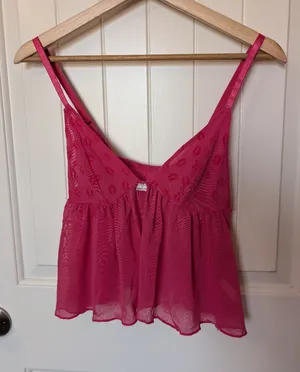 NWOT Paris Hilton Babydoll 2 Piece Lace Lip Set Medium Hot Pink thumbnail 1