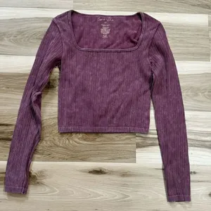 Gypsy and Jade Long Sleeve Cropped Top Shirt Women’s Medium thumbnail 1