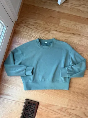 Lululemon Softstreme Perfectly Oversized Cropped Crew Green Size 4 As-Is Stains thumbnail 4
