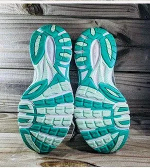Marauder 3 women's size 9.5 Gray and green . thumbnail 6